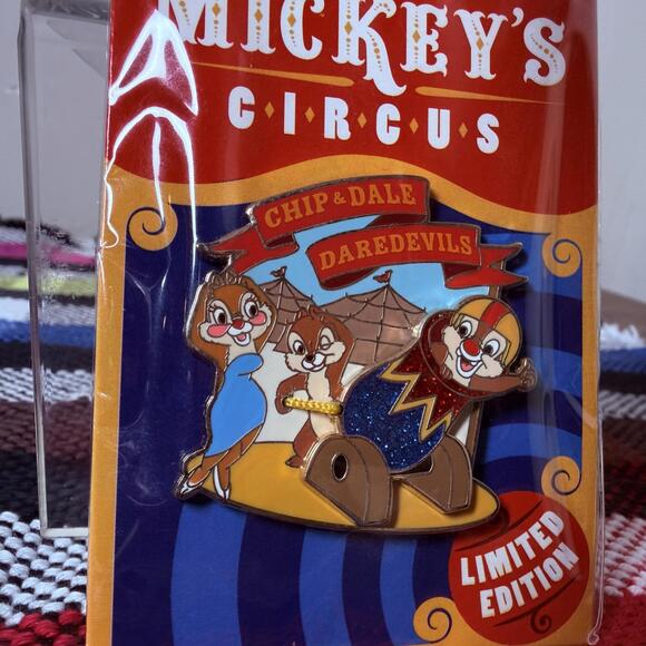 Disney WDW Mickey’s Circus Chip & Dale Daredevils Pin LE 300 (2012) - Picture 2 of 4